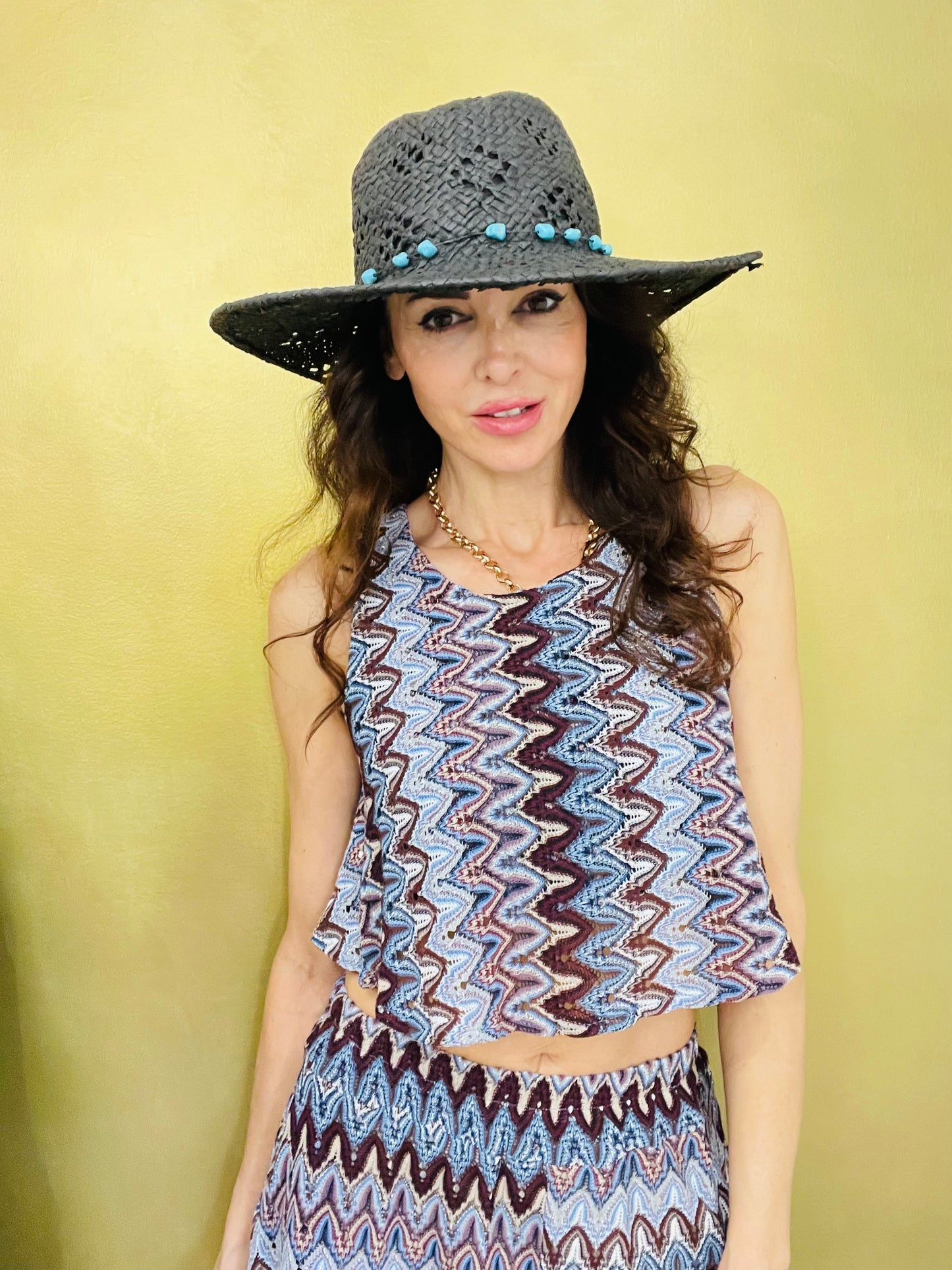 TOP CHEVRON CORTO