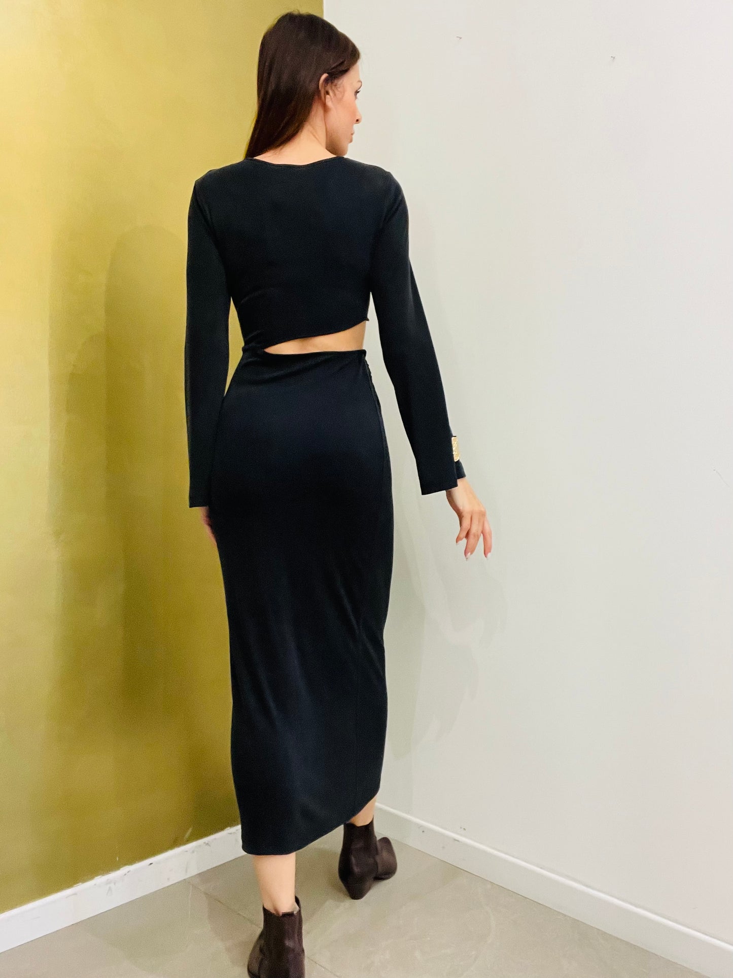 ABITO LUNGO ANELLO CUTOUT