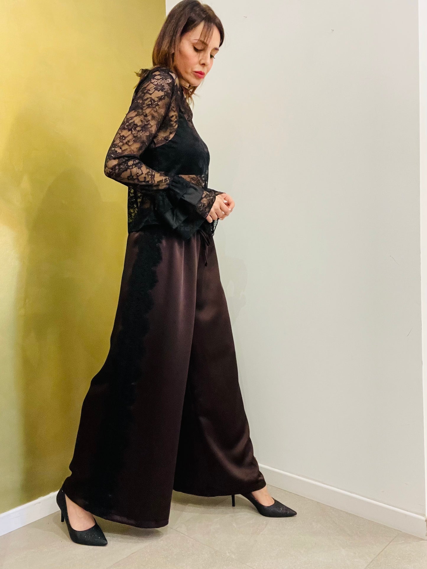PANTALONE PALAZZO CON PIZZO