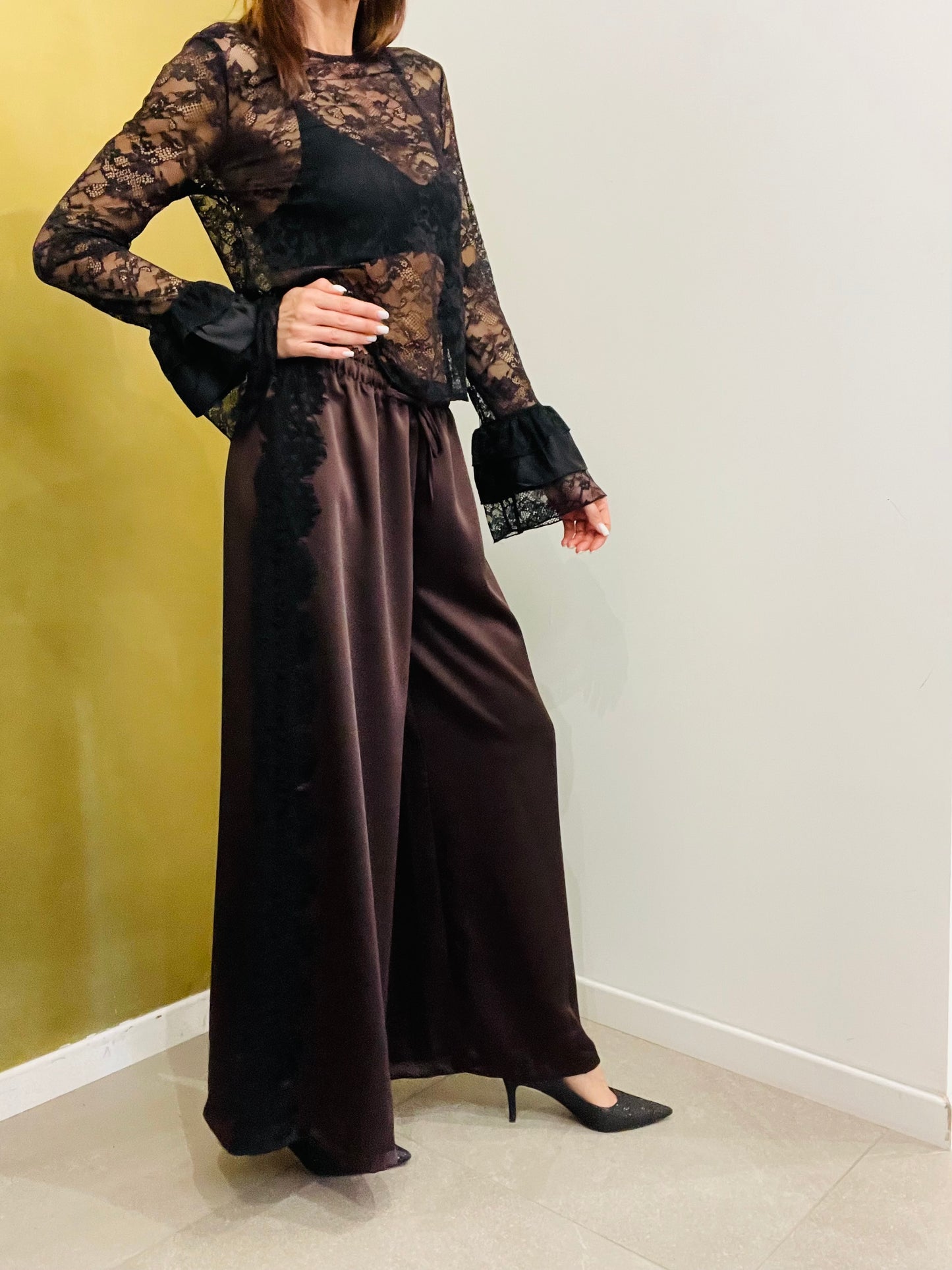 PANTALONE PALAZZO CON PIZZO