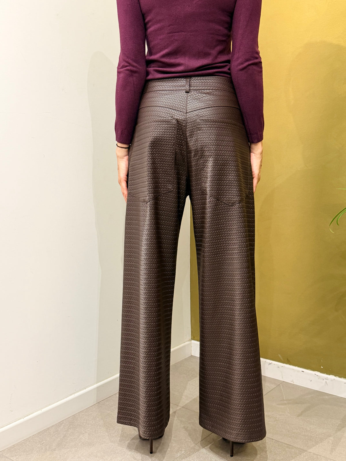 PANTALONE PALAZZO ECO PELLE INTRECCIATA