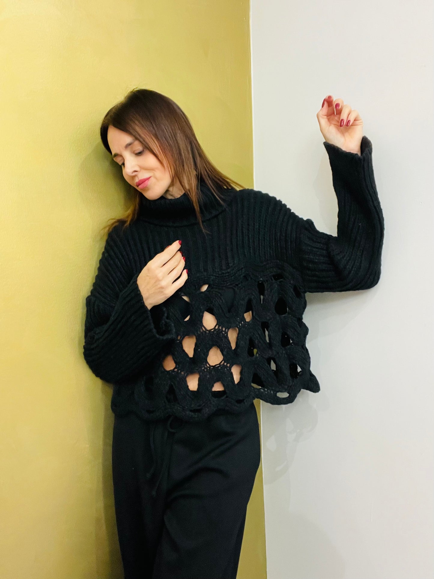MAGLIONE TRAFORATO COLLO CIAMBELLA