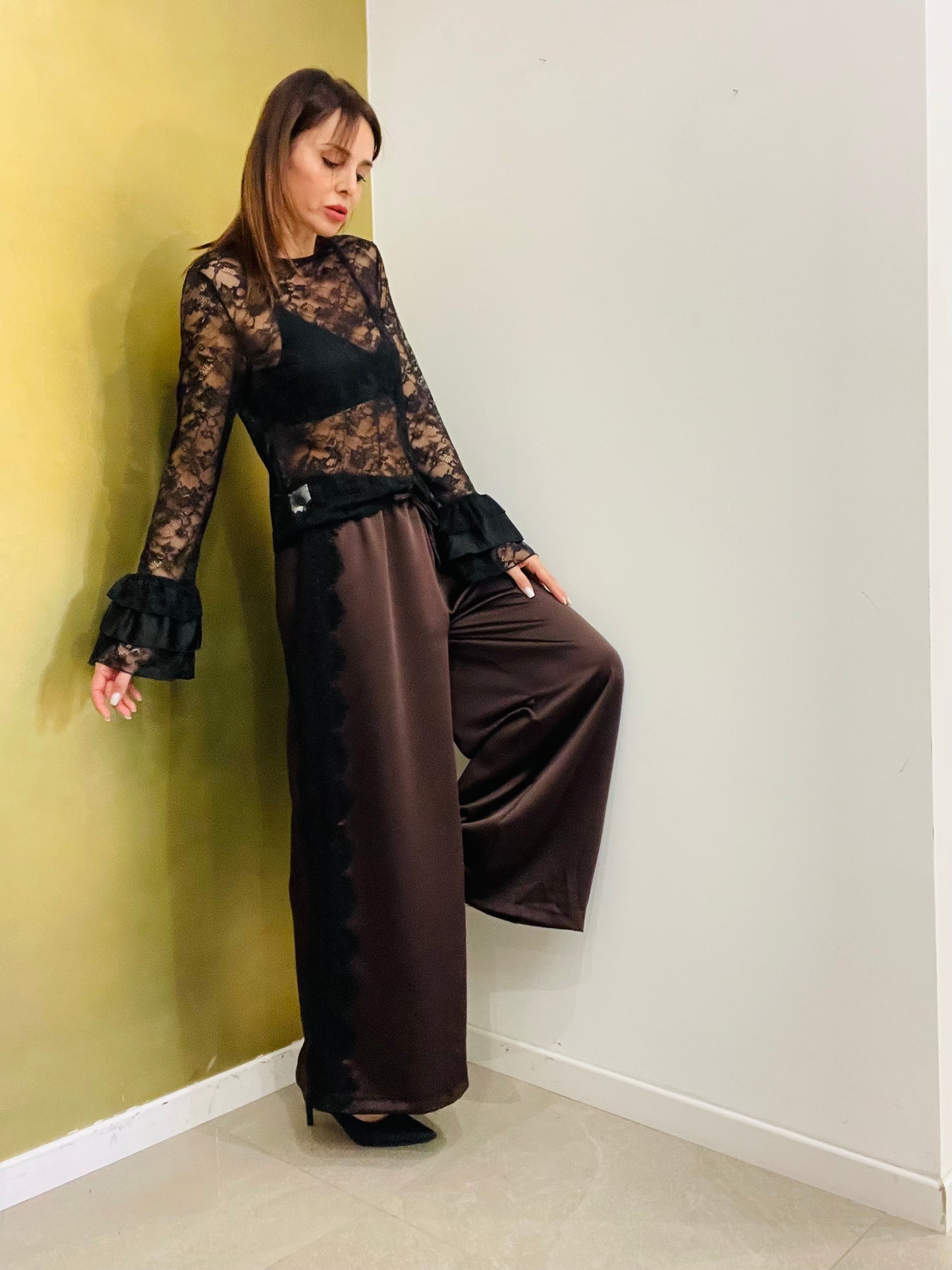 PANTALONE PALAZZO CON PIZZO