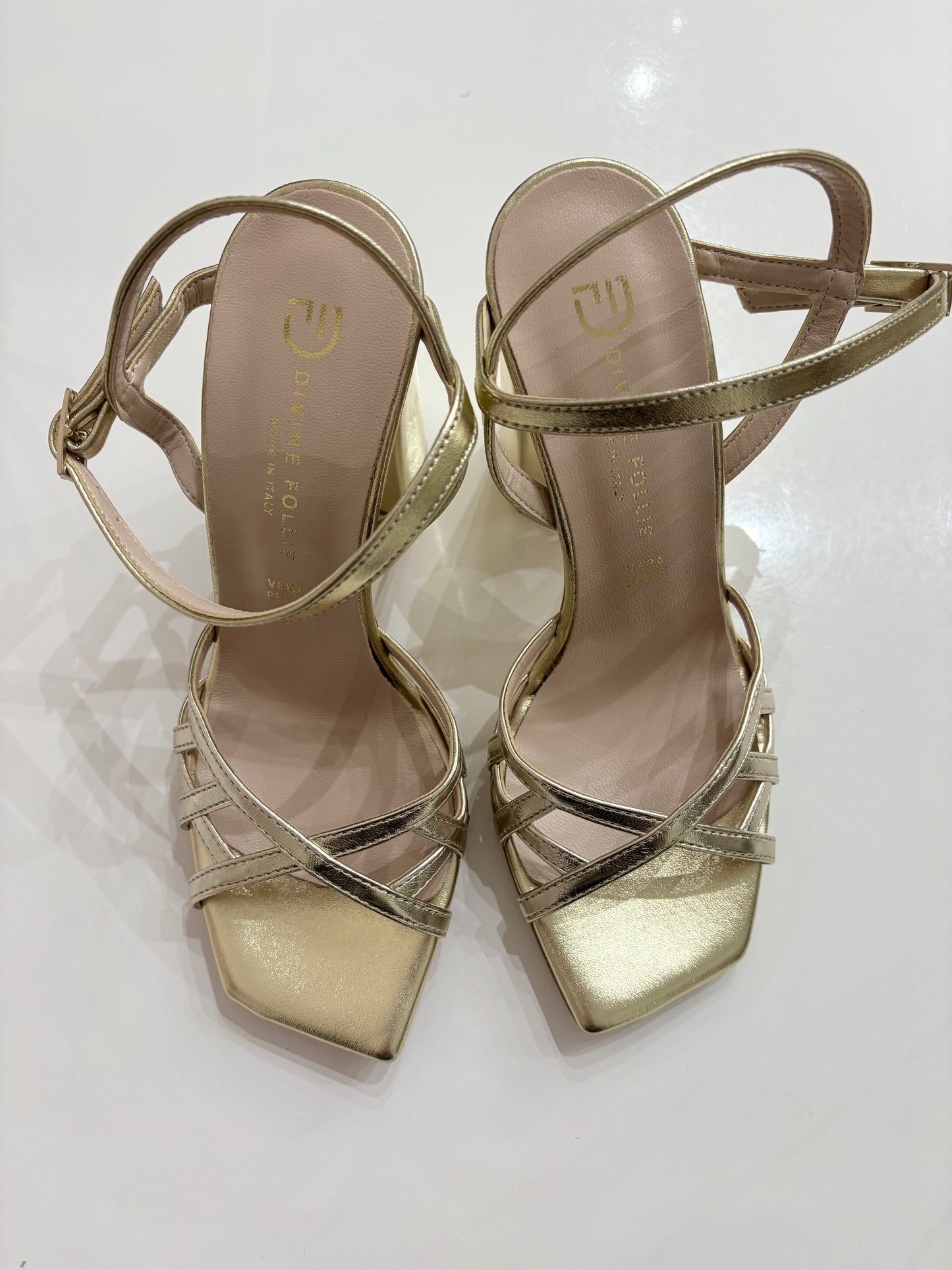 SANDALO ORO DIVINE FOLLIE