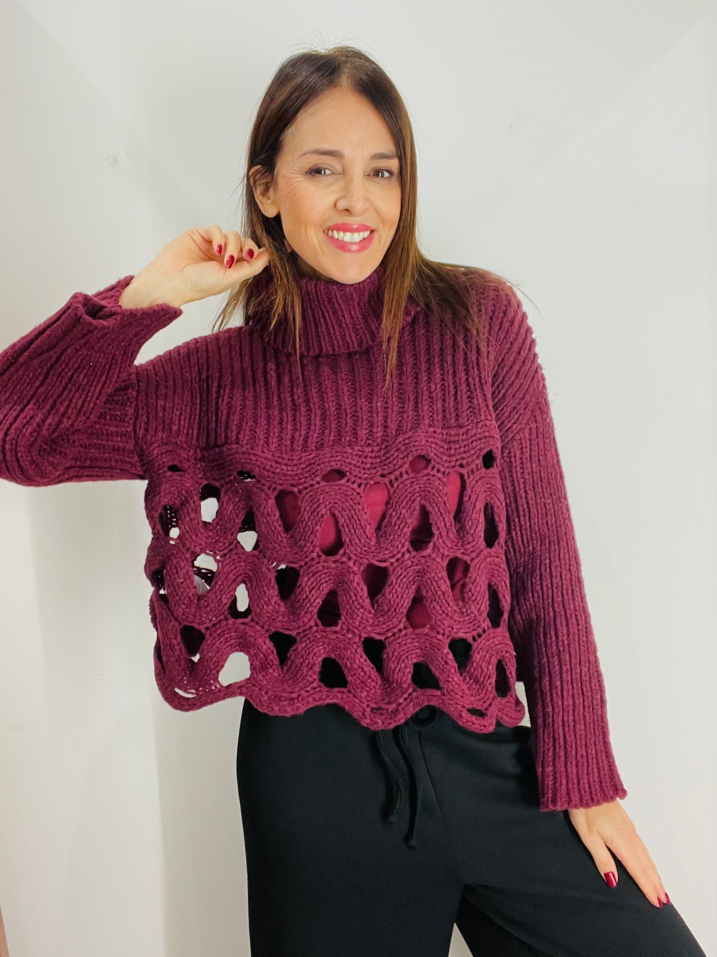 MAGLIONE TRAFORATO COLLO CIAMBELLA