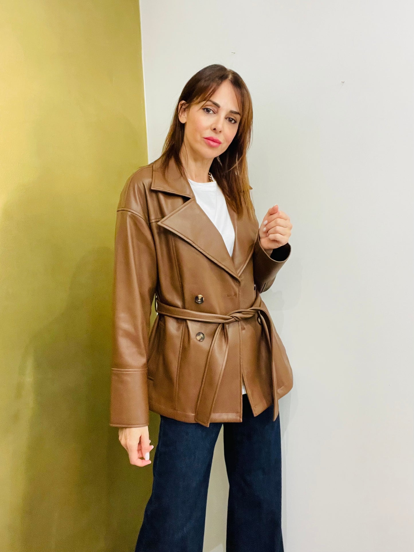 TRENCH CORTO ECOPELLE