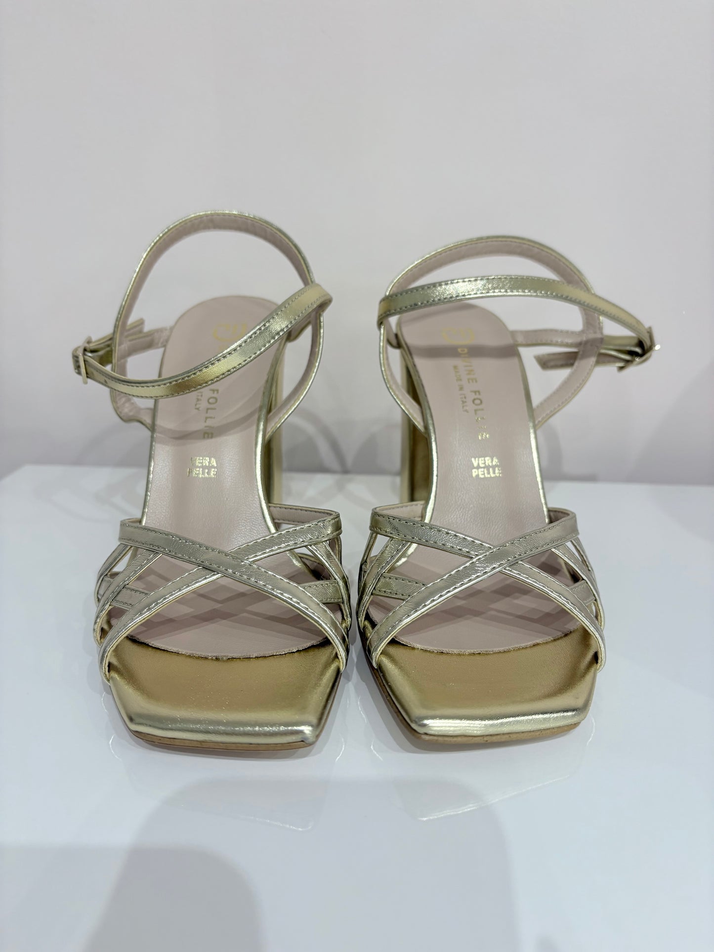 SANDALO ORO DIVINE FOLLIE