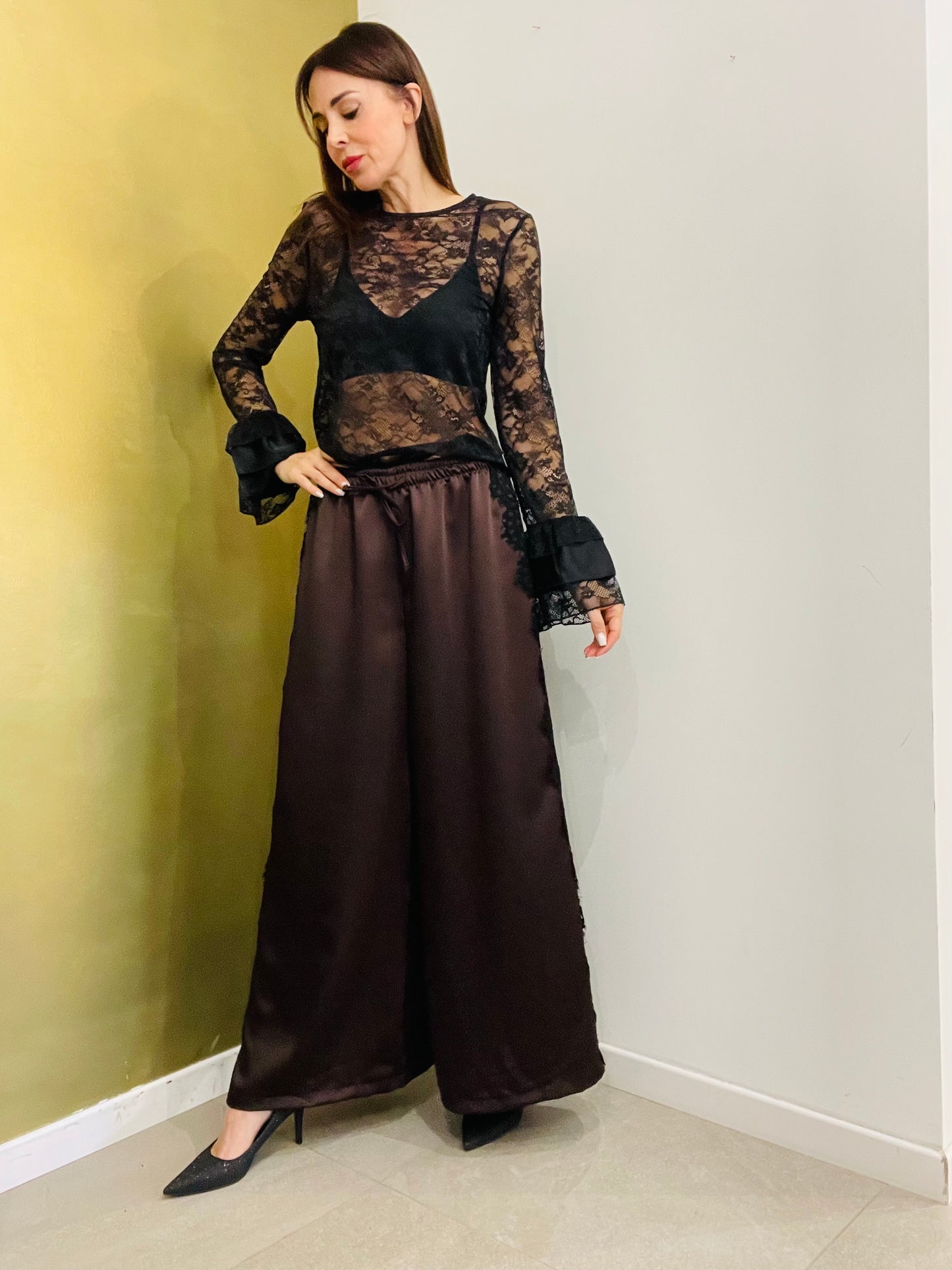 PANTALONE PALAZZO CON PIZZO