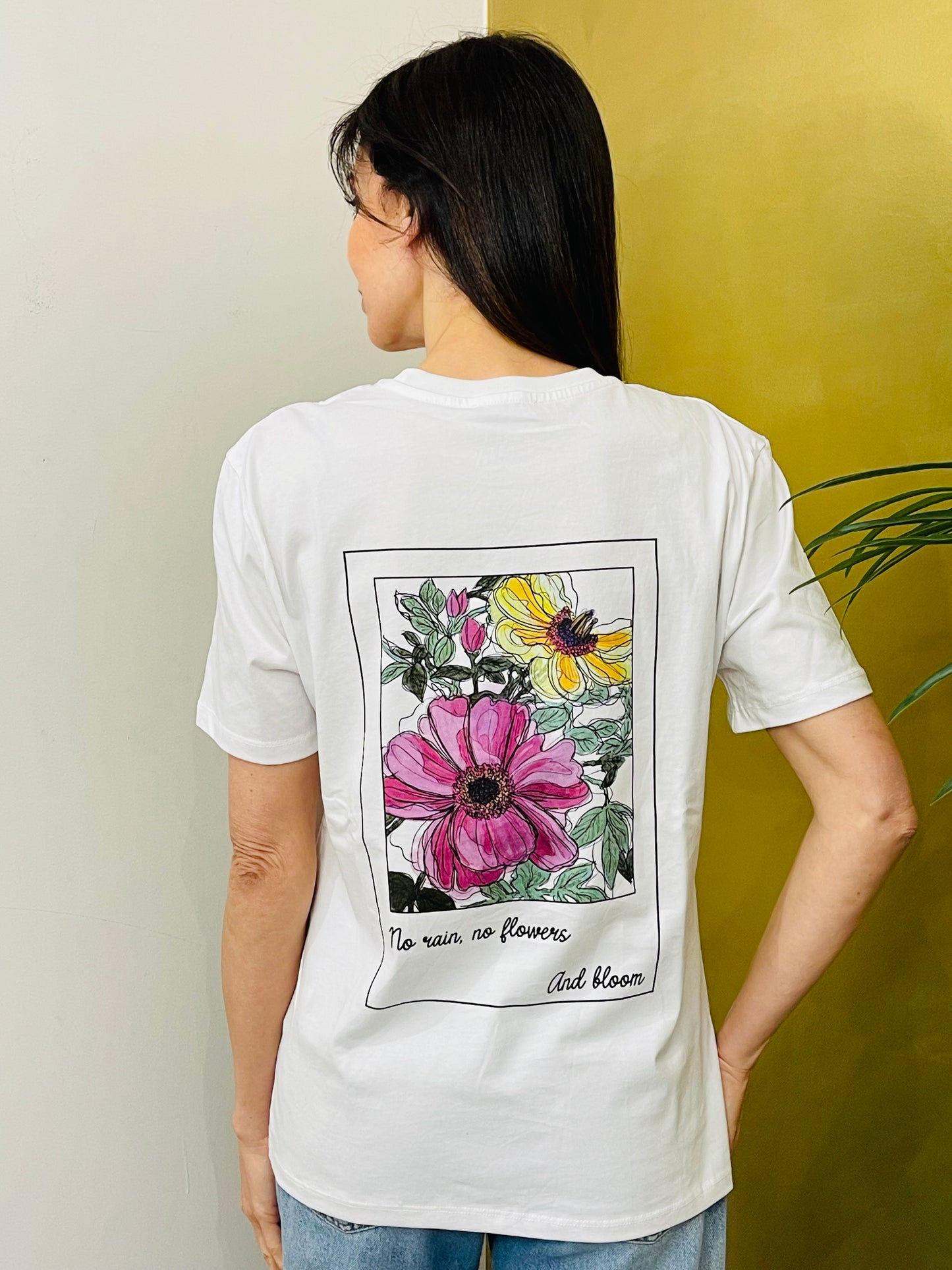 T-SHIRT FLOWERS