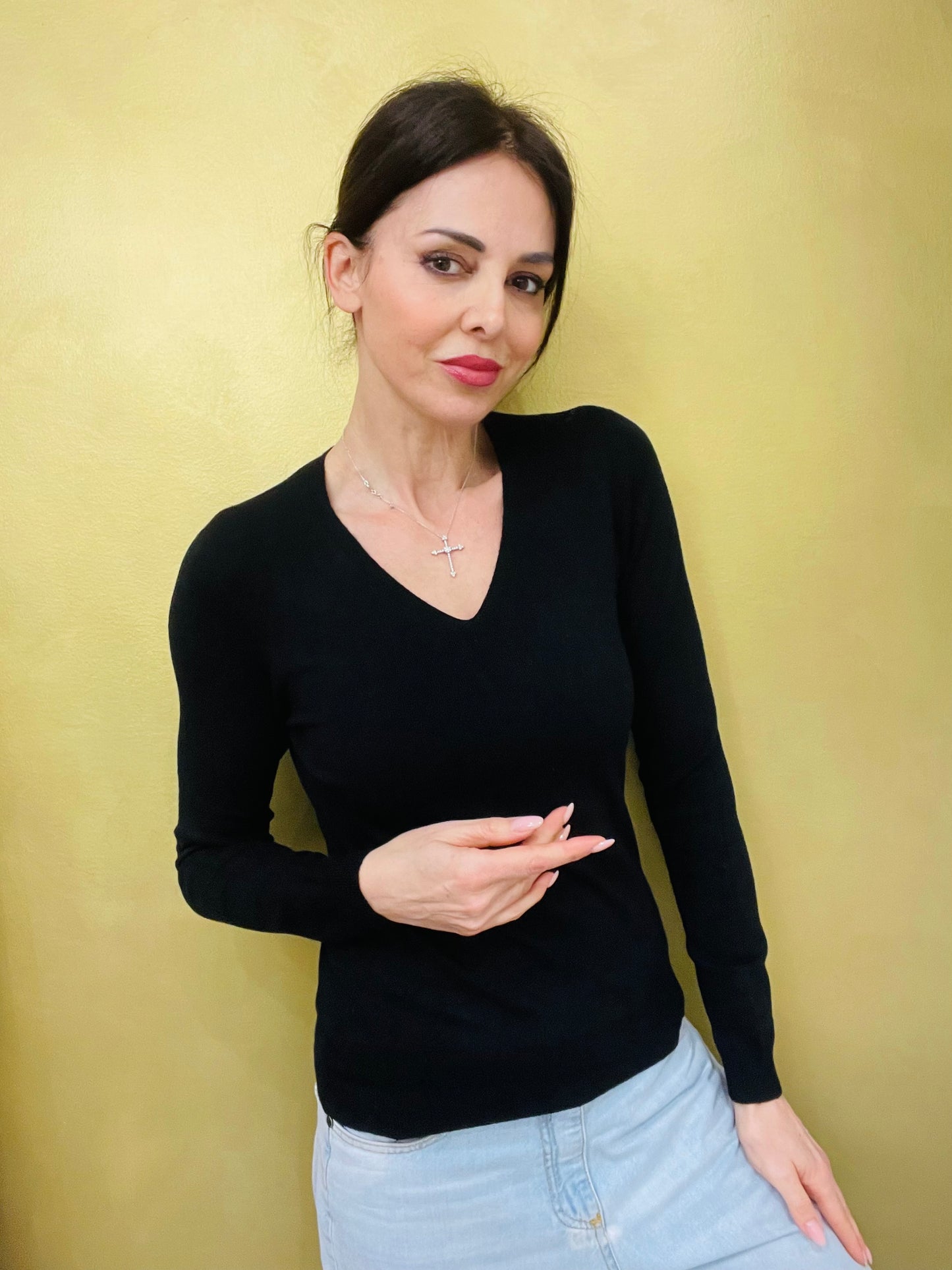 MAGLIA SCOLLO A V