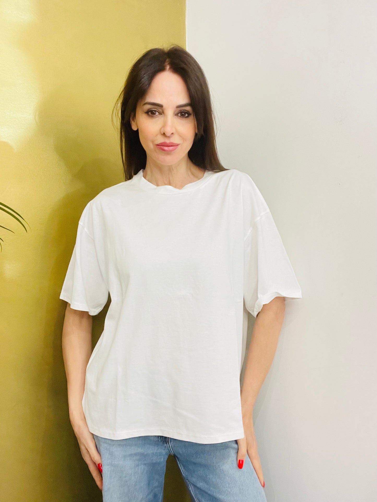 T-SHIRT OVER