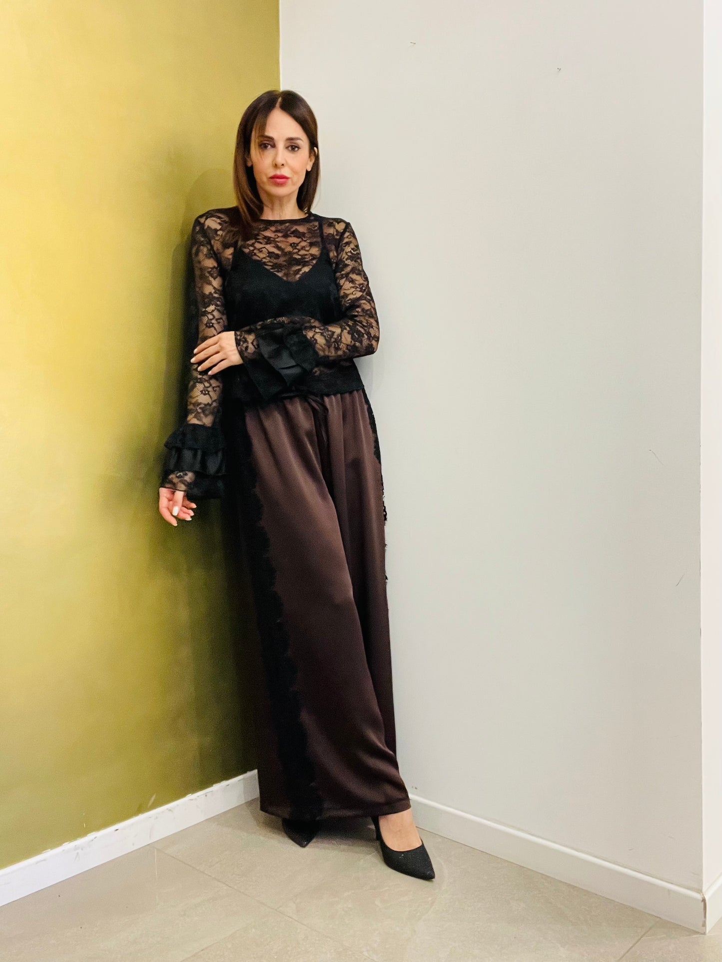 PANTALONE PALAZZO CON PIZZO