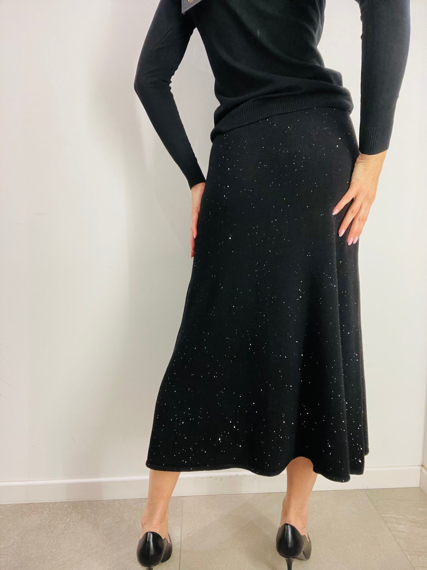 GONNA SVASATA IN MAGLIA MICROPAILLETTES