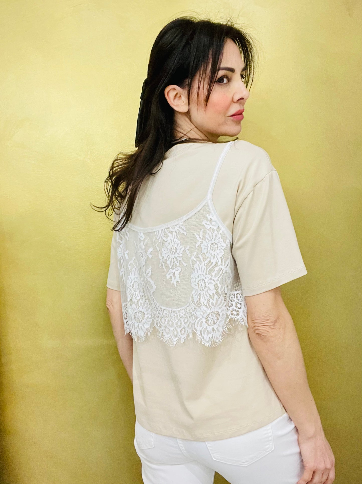 T-SHIRT CON TOP PIZZO