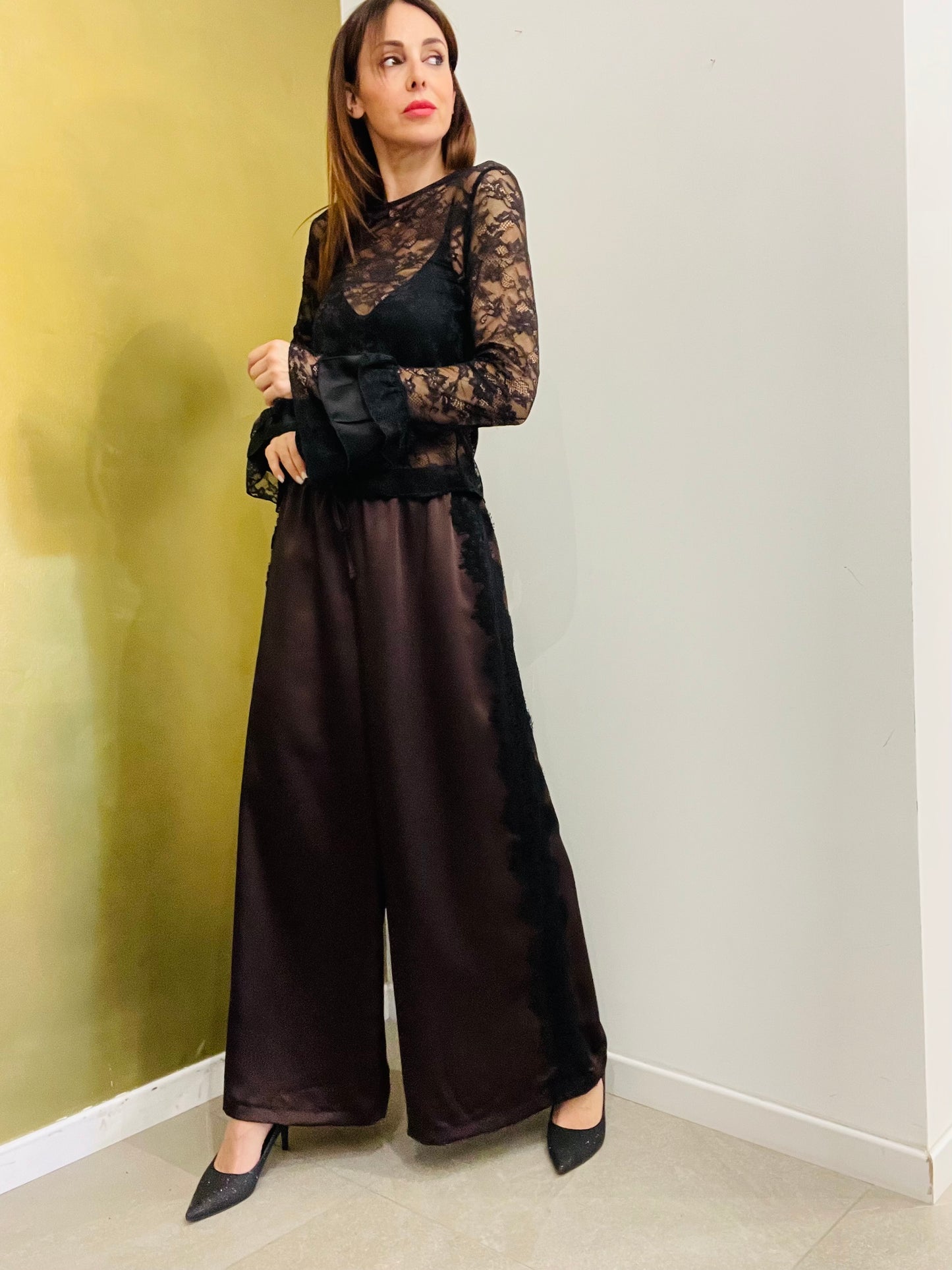 PANTALONE PALAZZO CON PIZZO