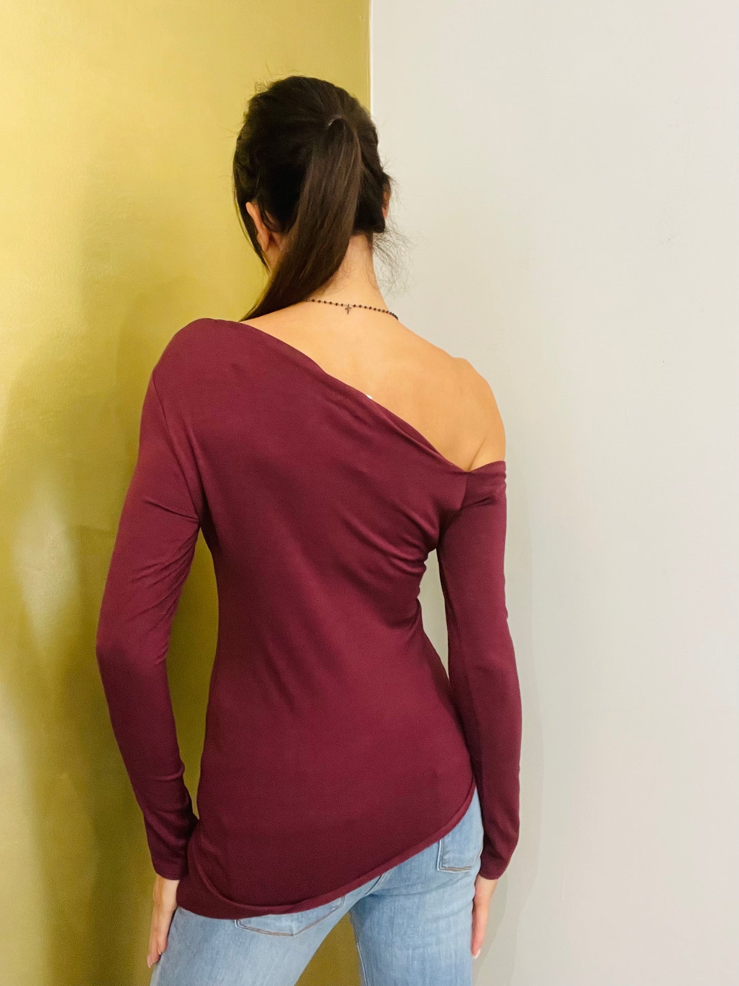MAGLIA ASIMMETRICA