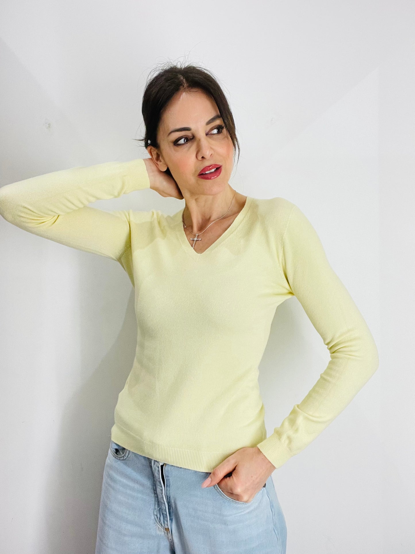 MAGLIA SCOLLO A V