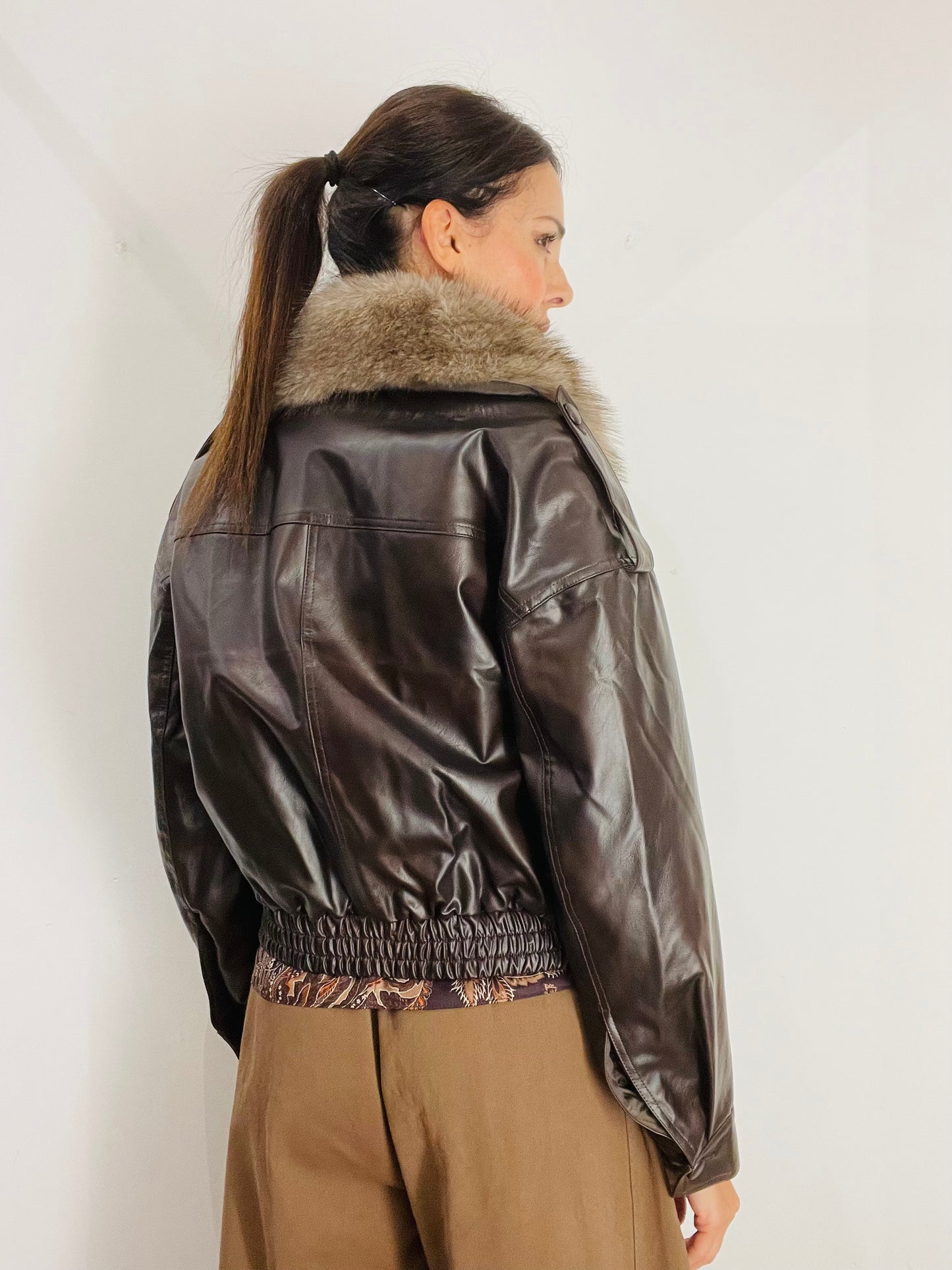 BOMBER ECOPELLE CON PELLICCIA