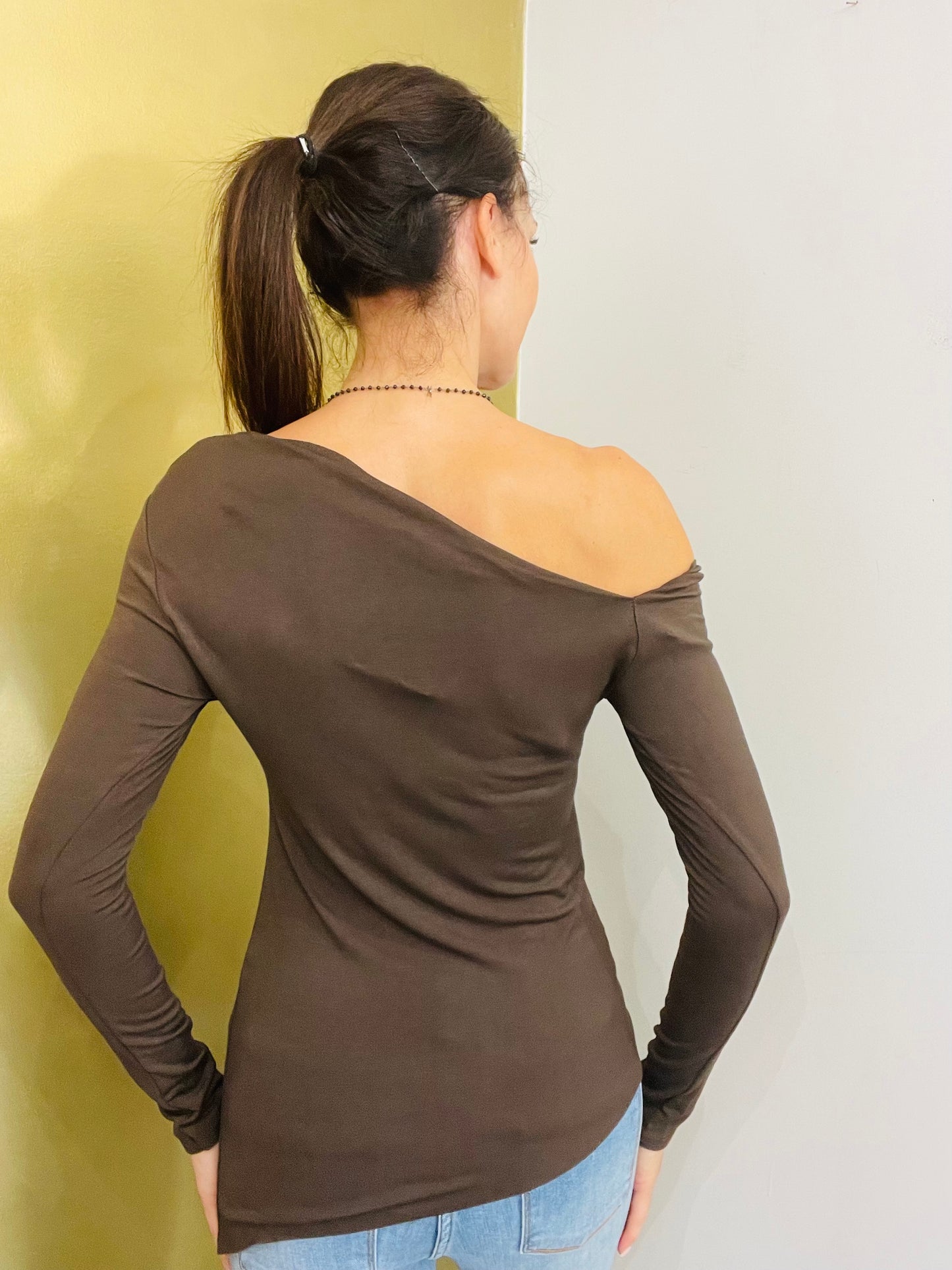 MAGLIA ASIMMETRICA