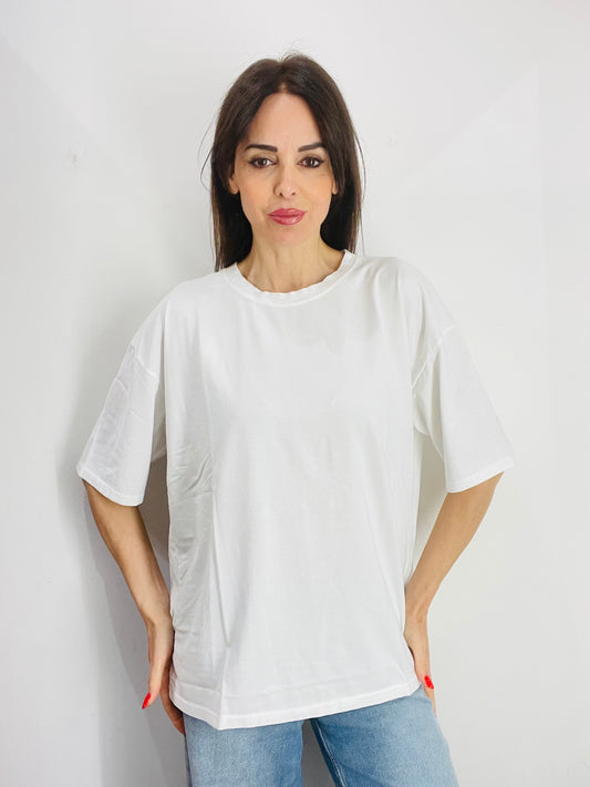 T-SHIRT OVER