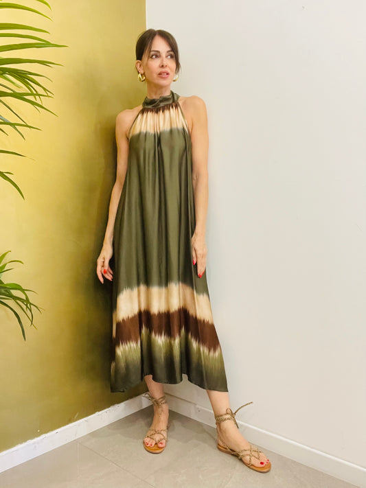 ABITO FANTASIA CON SCOLLO ALL’AMERICANA