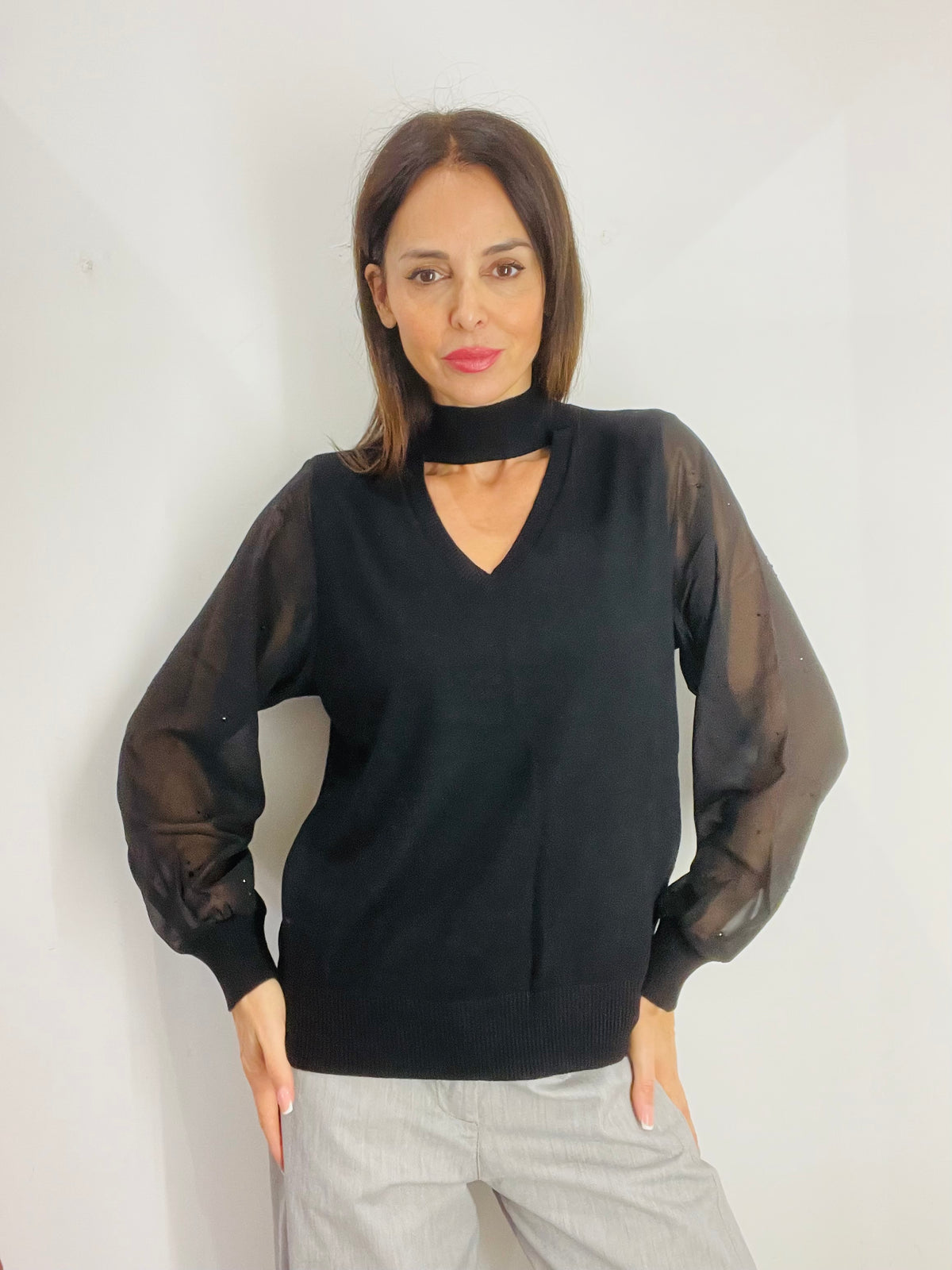 MAGLIA CUTOUT MANICHE TULLE