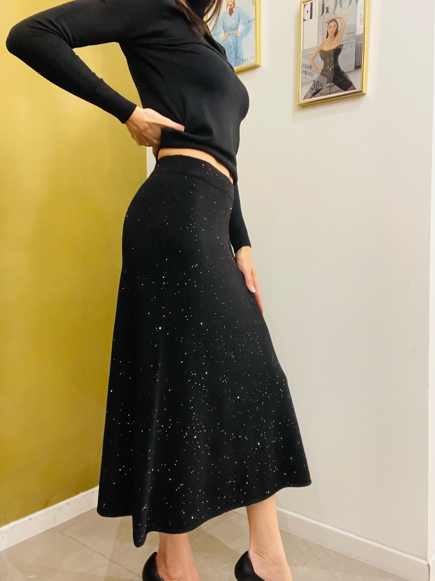 GONNA SVASATA IN MAGLIA MICROPAILLETTES