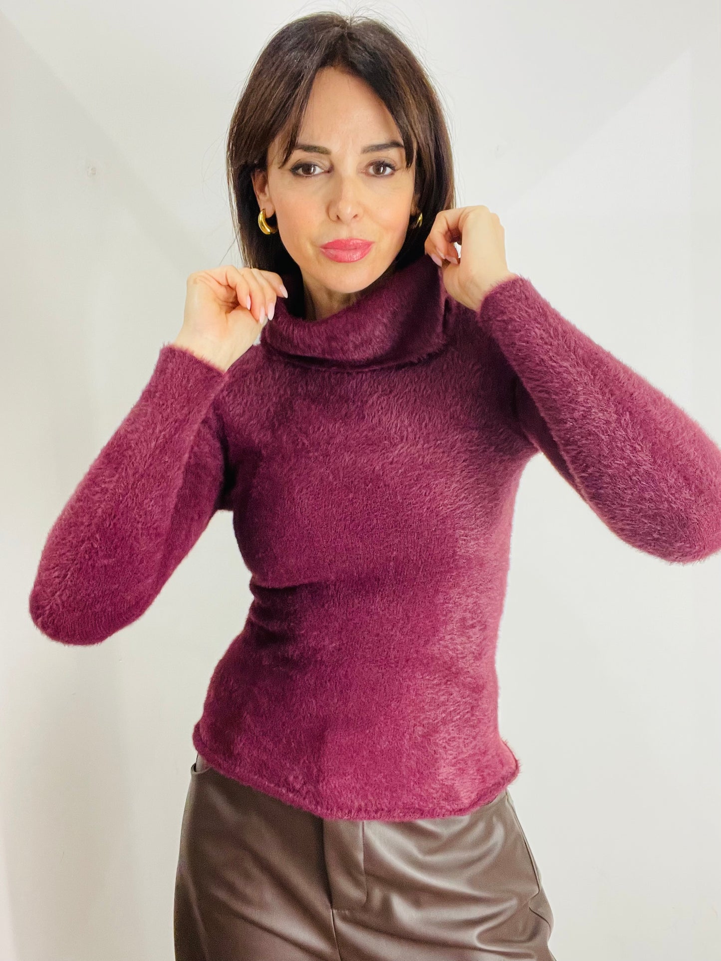 MAGLIA  PELOSETTA COLLO CIAMBELLA