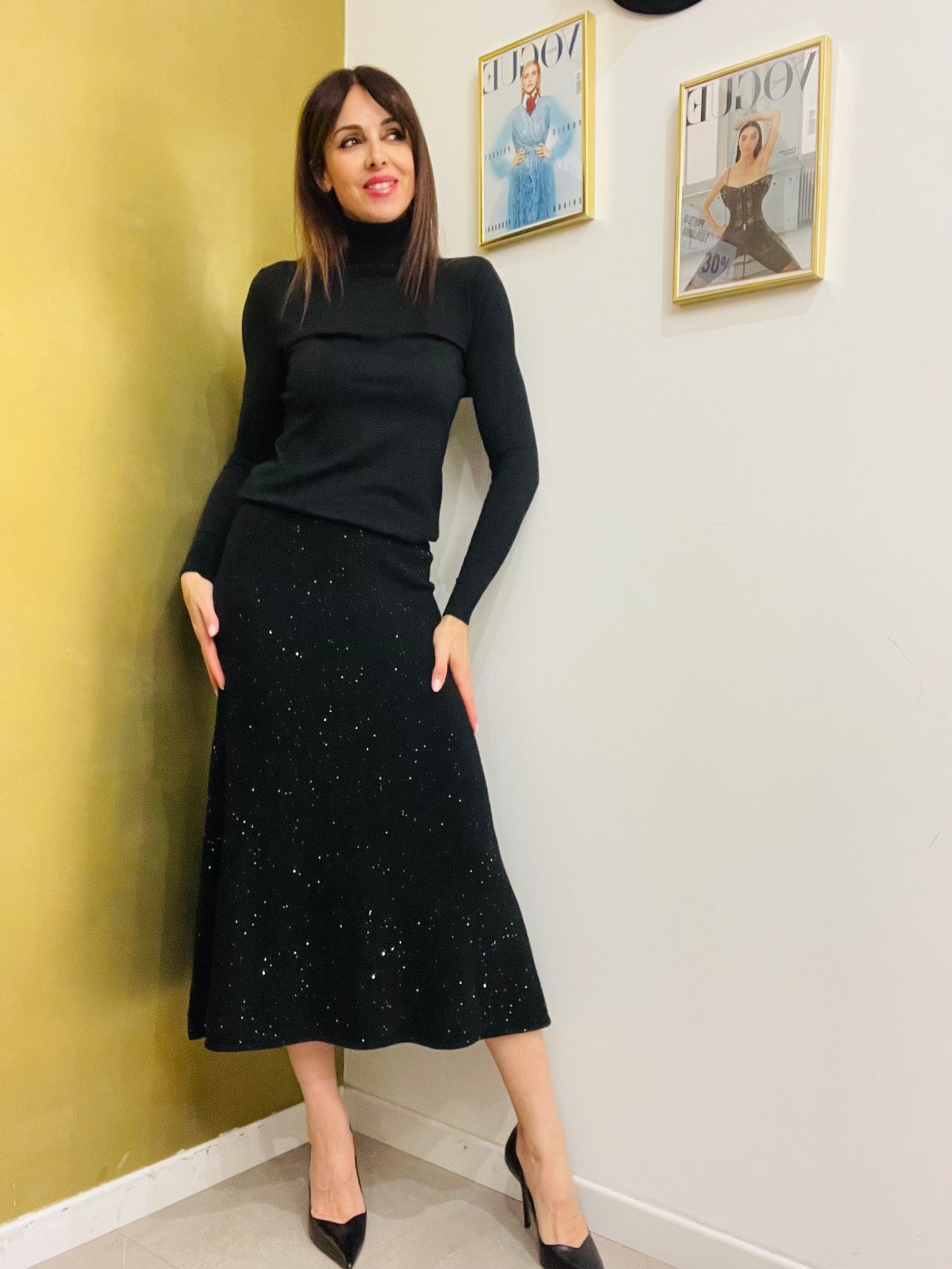 GONNA SVASATA IN MAGLIA MICROPAILLETTES