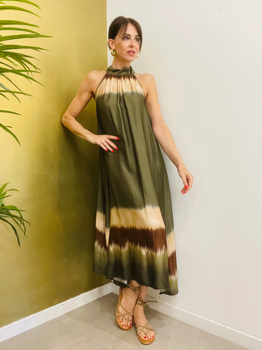 ABITO FANTASIA CON SCOLLO ALL’AMERICANA