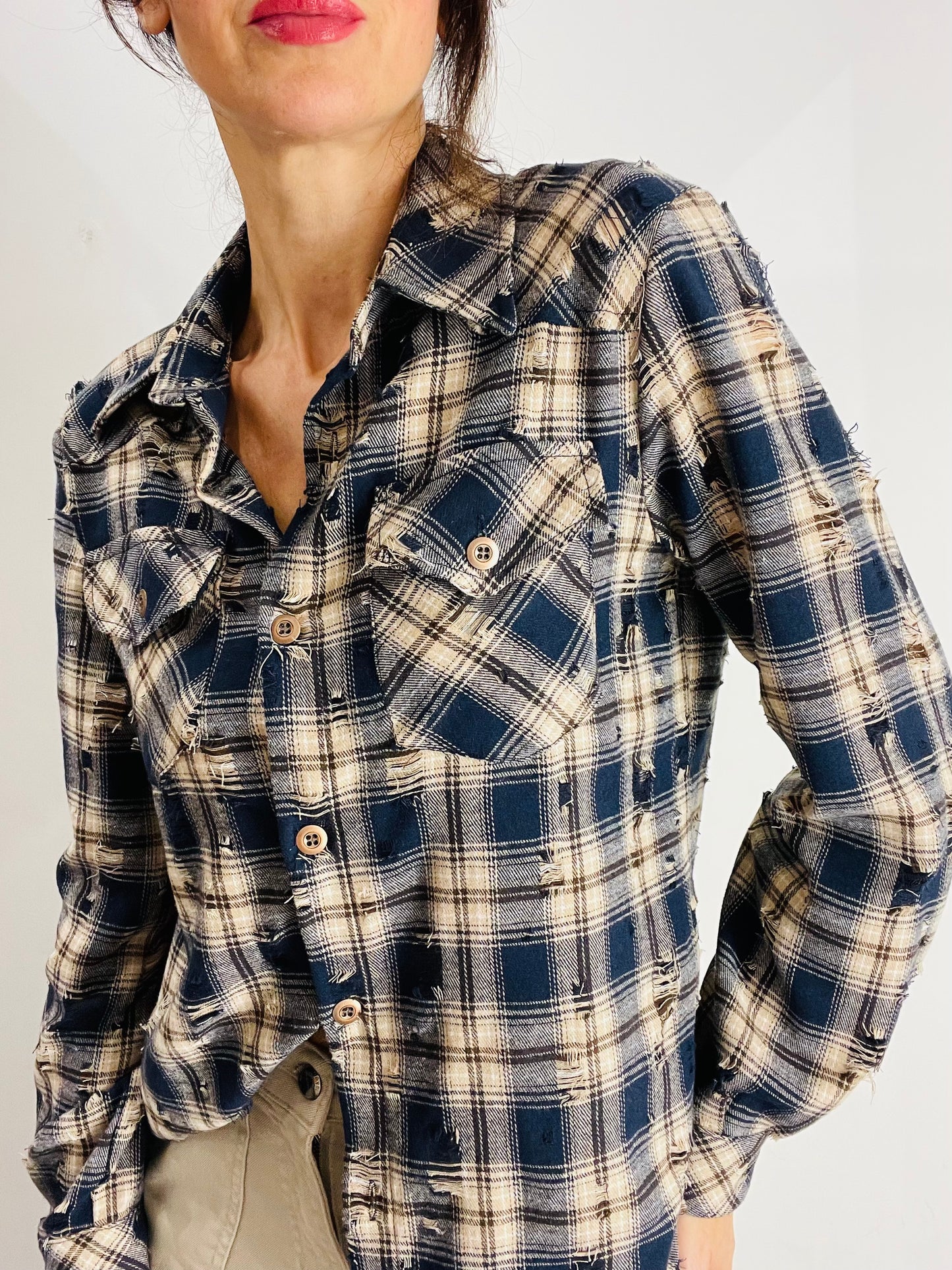 CAMICIA QUADRI CON ROTTURE