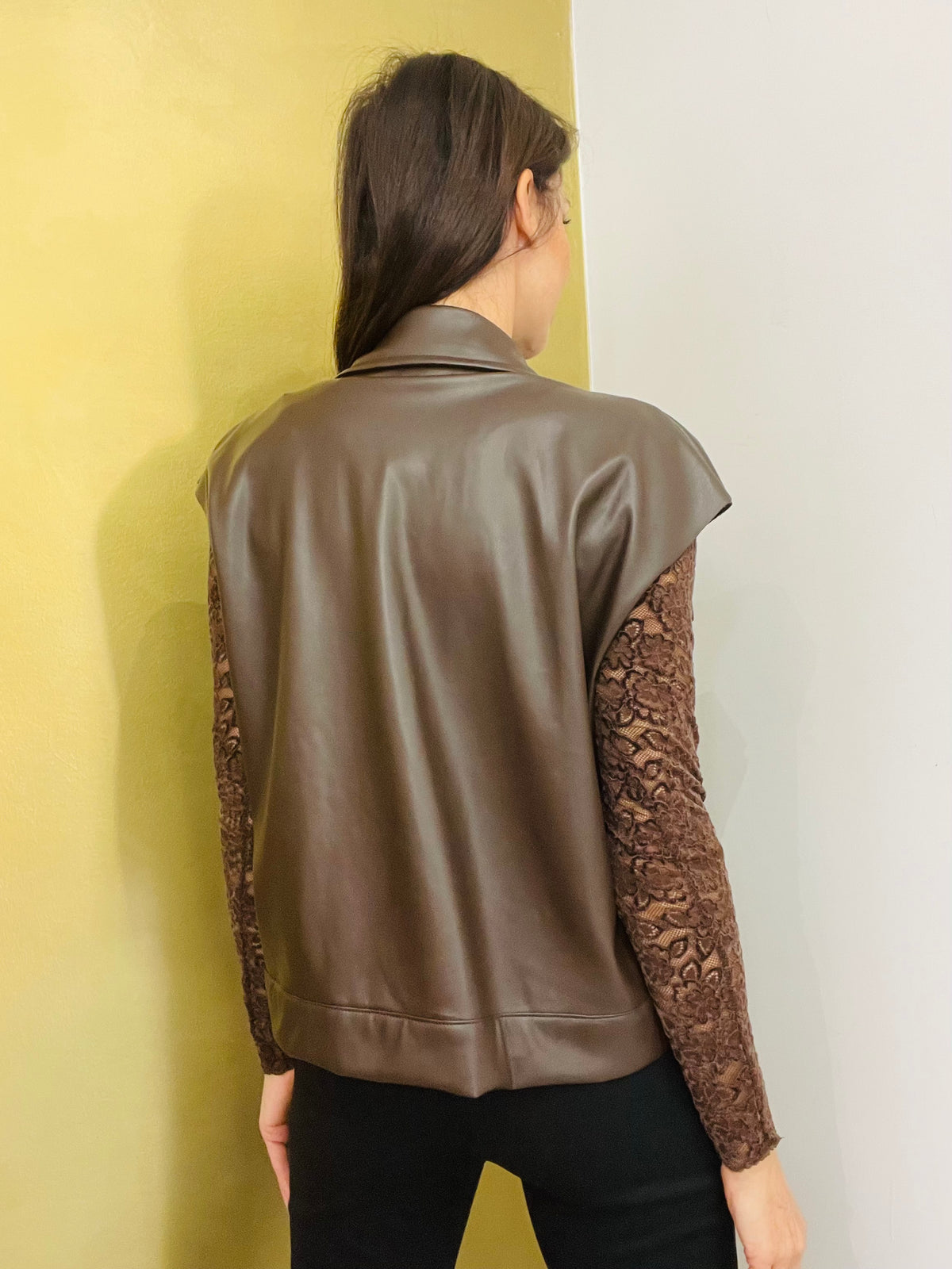 GILET ECO PELLE BORCHIE