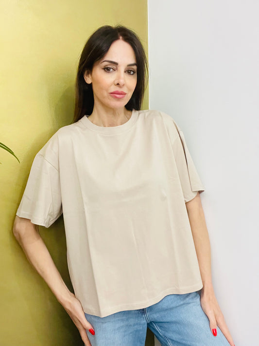 T-SHIRT OVER