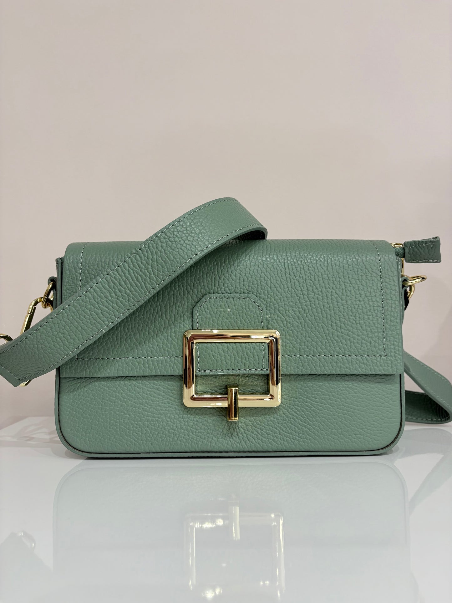BORSA EMY